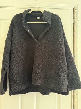 aerie Black Sherpa-Lined Pullover